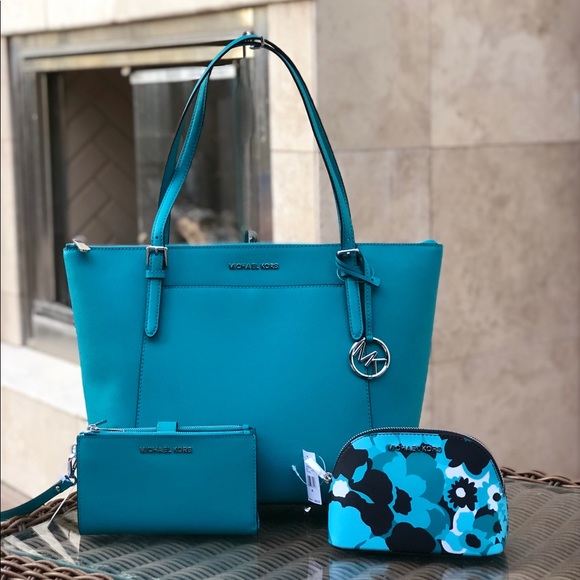 Michael Kors Handbags - 3pcs Michael Kors lg Ciara handbag&wallet&pouch